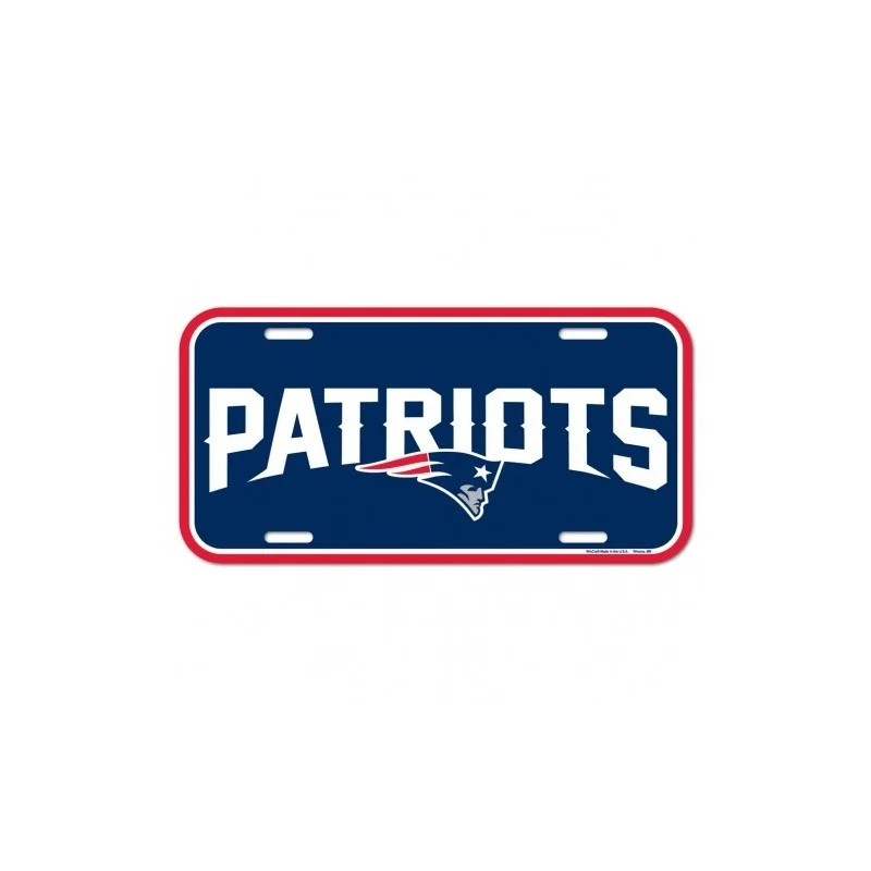 WinCraft New England Patriots Team Logo Plastic License Plate