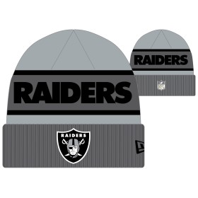 Las Vegas Raiders New Era NFL 2023 On Field Beanie foran og bagp