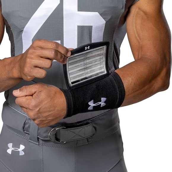 Under Armour Undeniable Wrist Coach sul polso